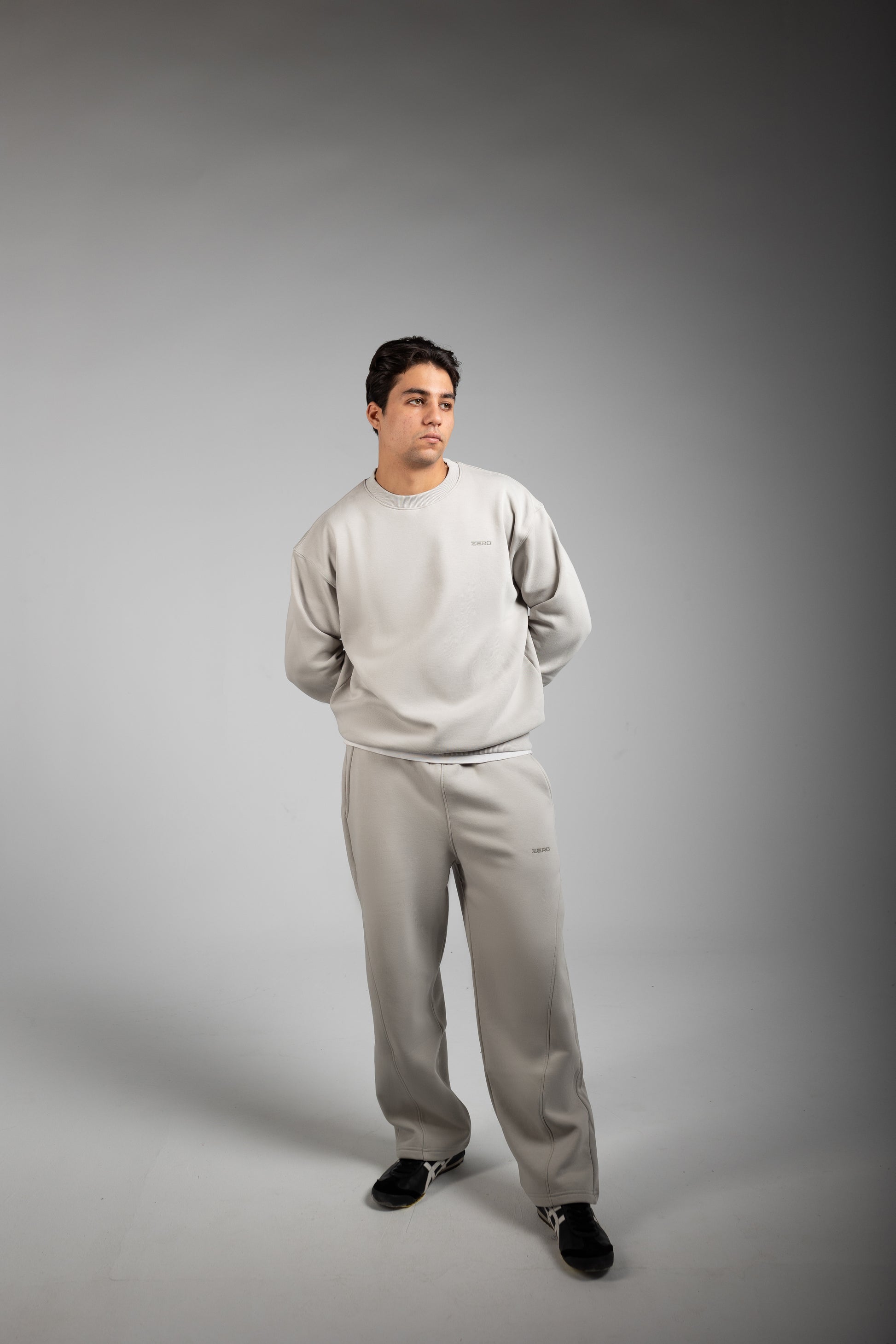 Zero Basic Sweater - 0 Apparel